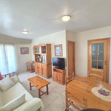 Lägenhet La Perla Blanca Oasis Torrevieja